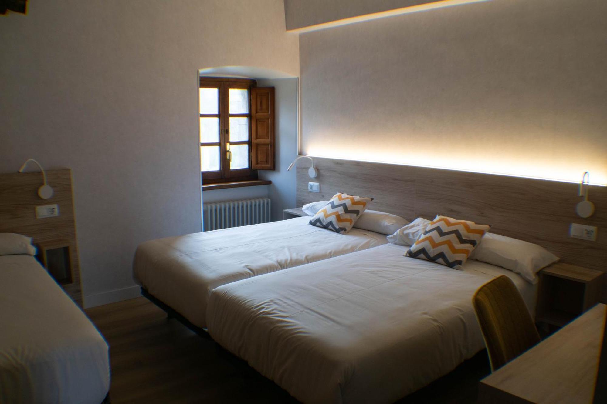 Posada De Roncesvalles Ngoại thất bức ảnh